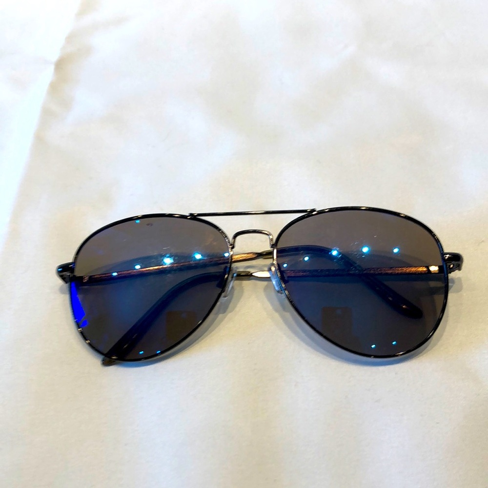 Aviator sunglasses